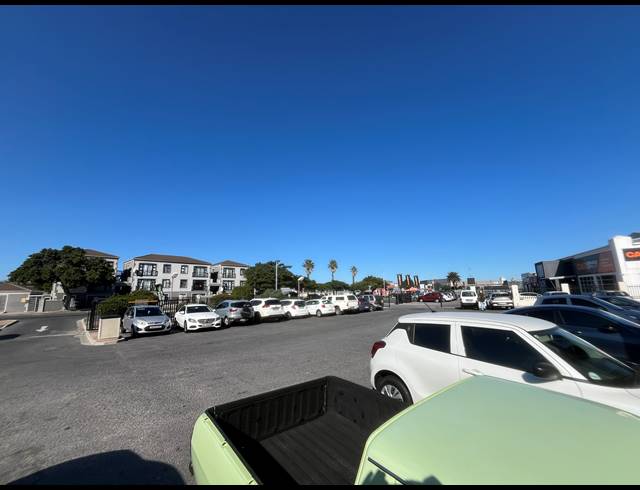 60M² BUSINESS TO LET IN PARKLANDS